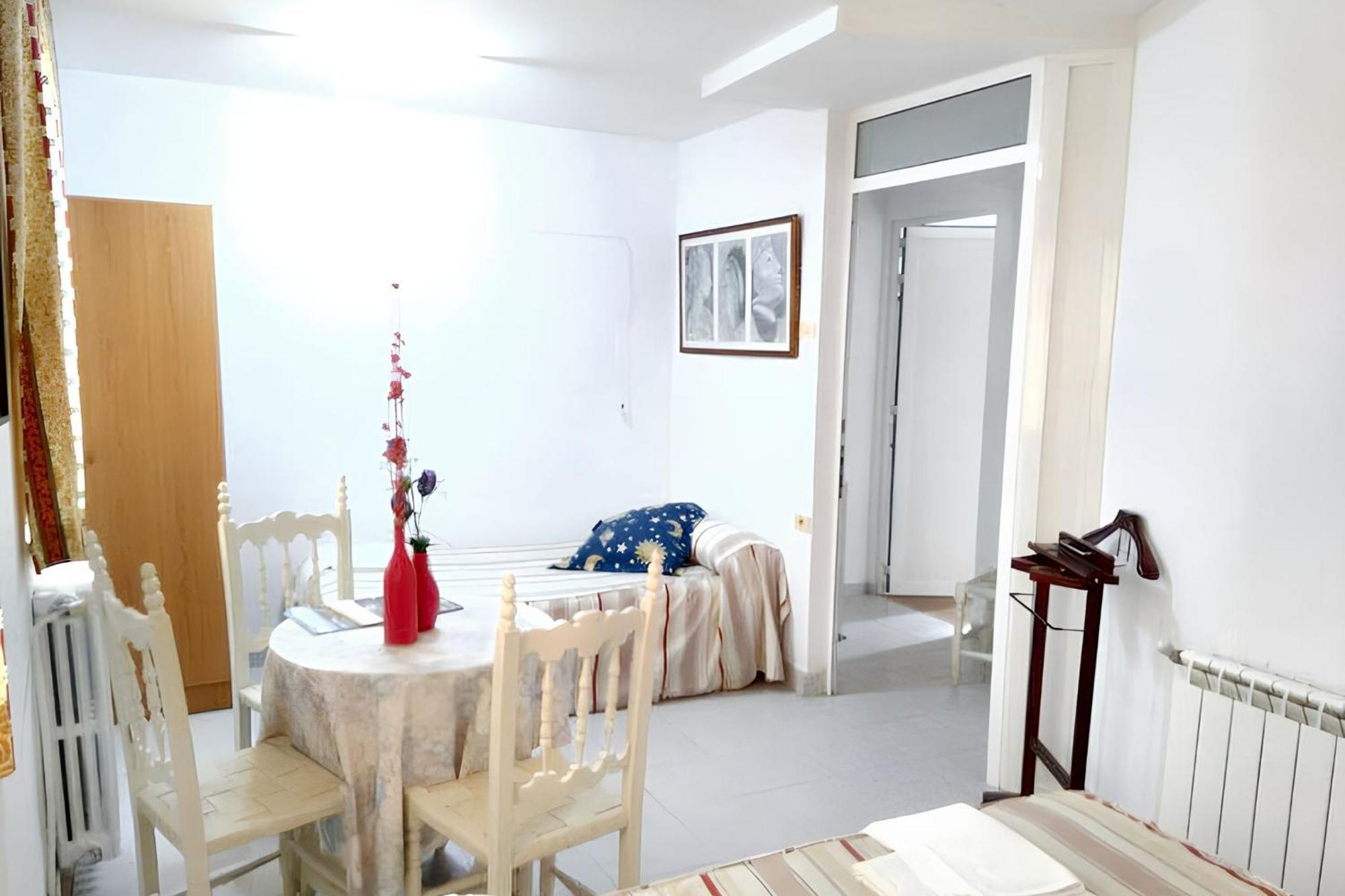Welcoming House In Burgos With Terrace And City View エクステリア 写真